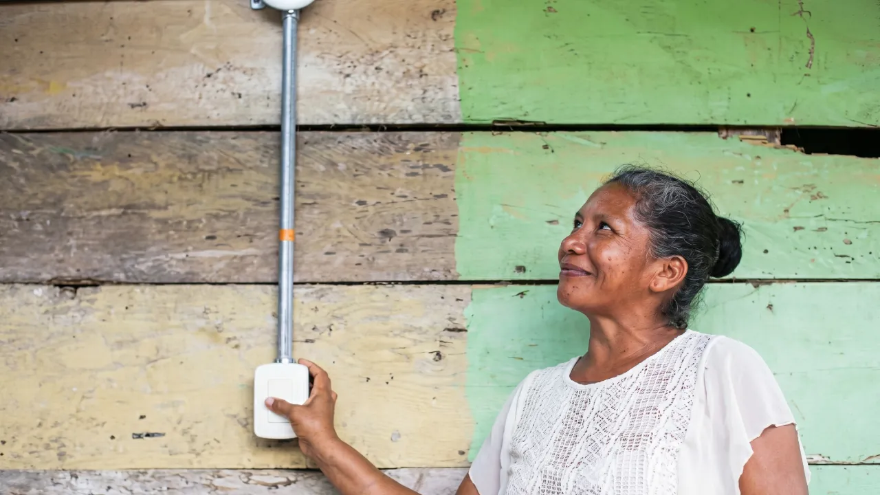 Paneles solares y transición energética en Colombia: ahorro, sostenibilidad y estabilidad tarifaria
